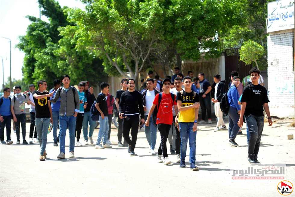 إليك عنوان مقترح: 

“مواعيد امتحانات الترم الثاني 2025 لصفوف النقل بعد التحديث”