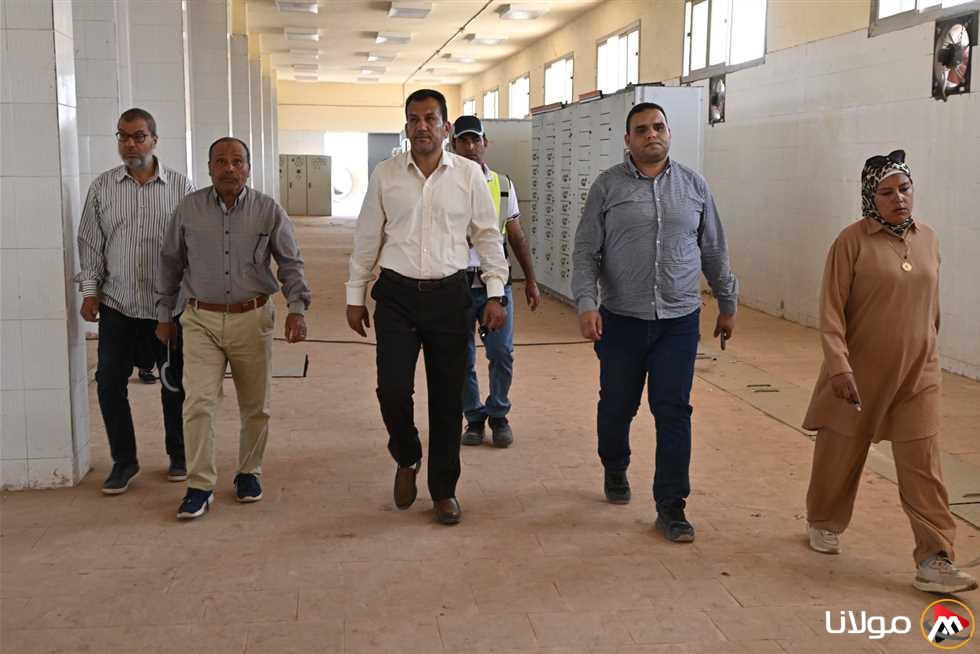 رئيس جهاز العاشر يطلب تشغيل مضخات ري المساحات الخضراء باستخدام المياه المعالجة ثلاثياً